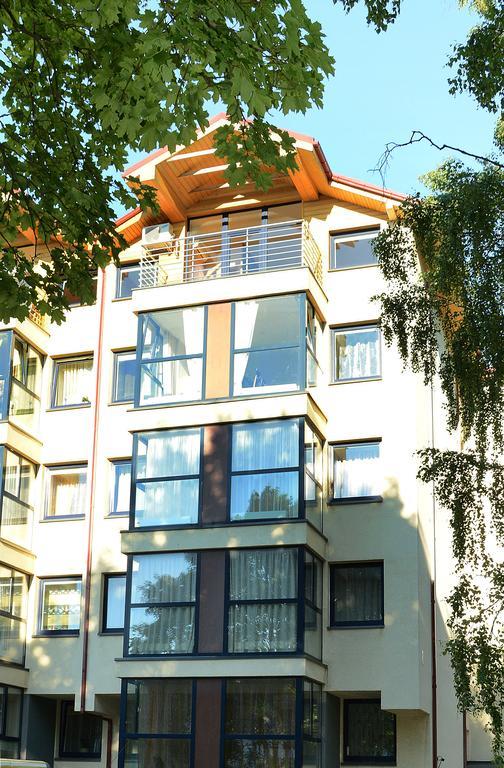 Palangos Apartamentai - Bangu Паланга Стая снимка